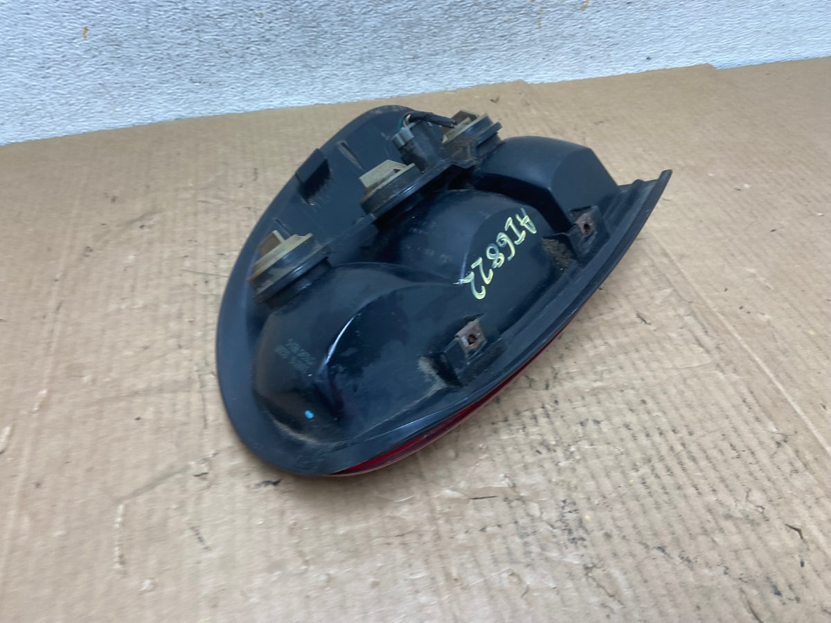 1998 to 2003 Dodge Durango Tail Light Left Driver LH Side AI6822 LK4