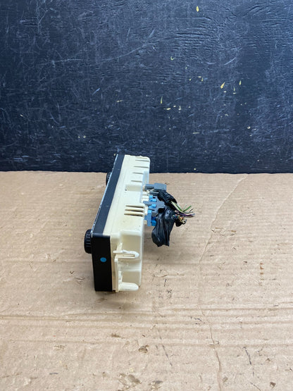 2003 to 2006 Chevrolet Silverado HVAC Heater Climate Control Module AF2119 DG2