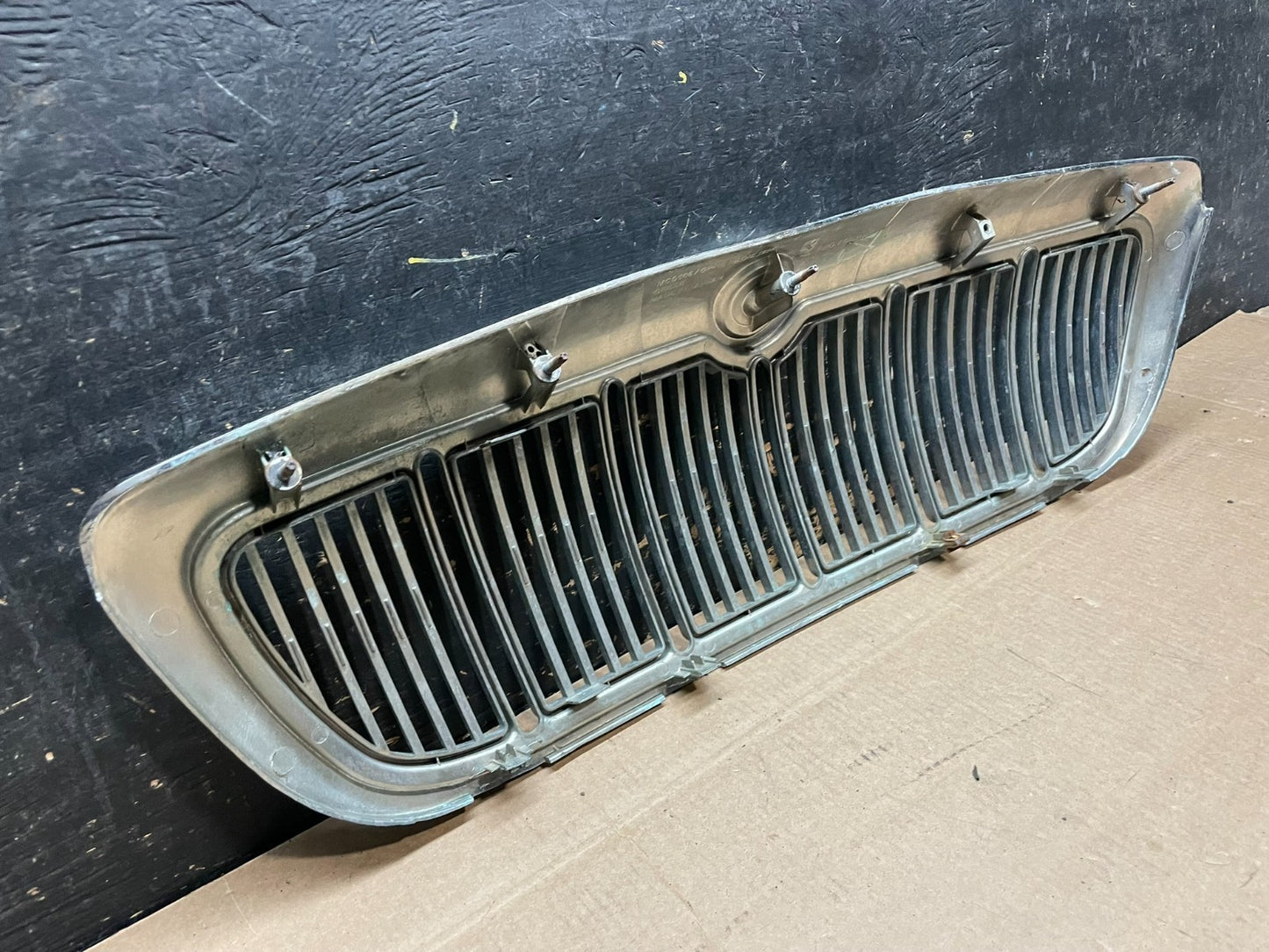 1998 to 2002 Mercury Grand Marquis Front Upper Grill Grille OEM  Y9445 DG5