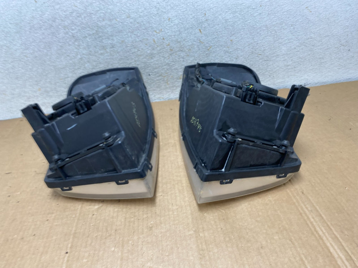 2002 to 2009 Gmc Envoy Left+Right Set Headlights Halogen AI8748 DW9