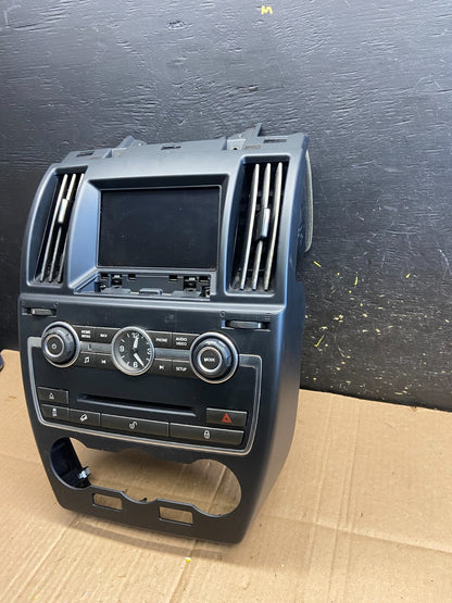 2013-2015 Land Rover LR2 OEM Radio Screen Climate Dash Air Vent Bezel AA4880 DG1