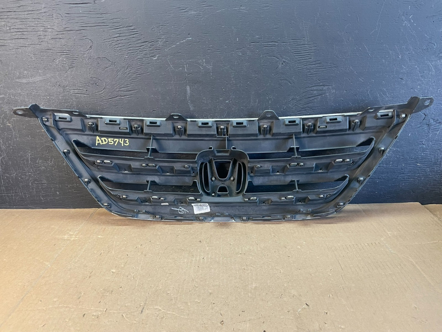 2005 2006 2007 Honda Odyssey Front Upper Grill Grille AD5743 DG5