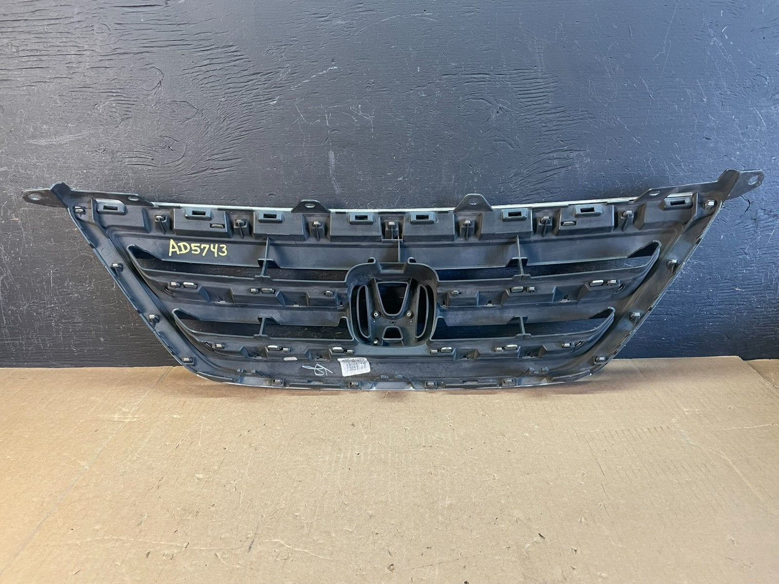 2005 2006 2007 Honda Odyssey Front Upper Grill Grille AD5743 DG5