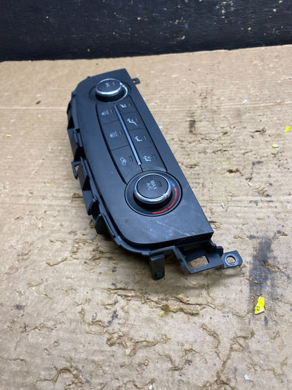 2016 2017 Nissan Altima A/C Temperature Climate Control X1385 DG2