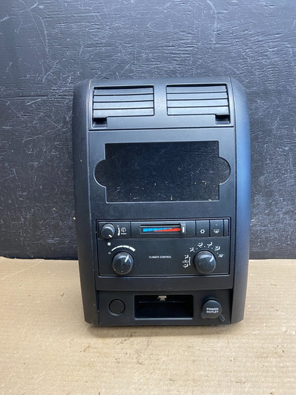 2005-2009 Dodge Durango Heat AC Climate Temp Control Radio Bezel ah3781 DG0