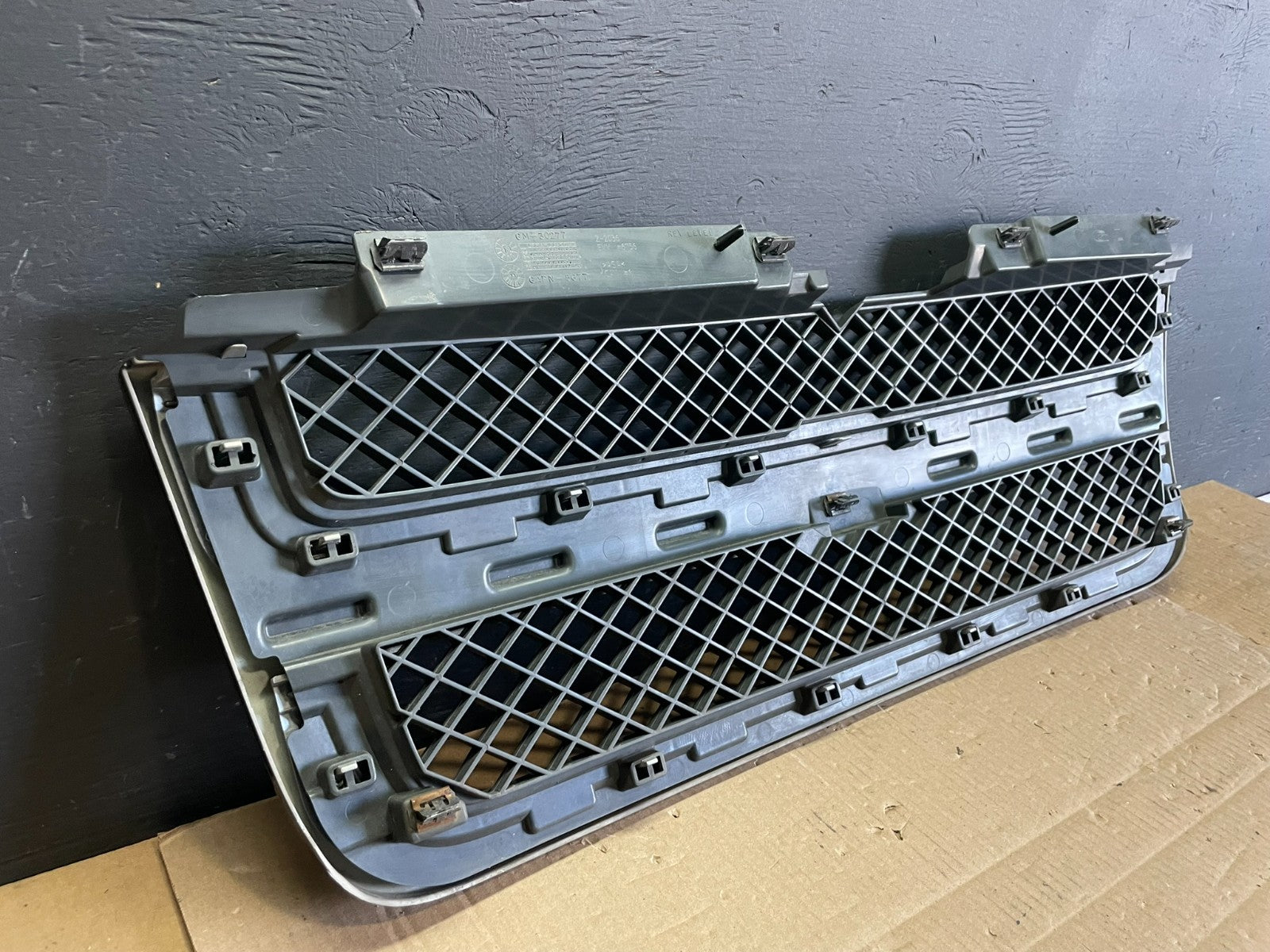 2006 to 2009 Chevrolet Trailblazer Front Upper Grille Grill Oem AB7670 DG9