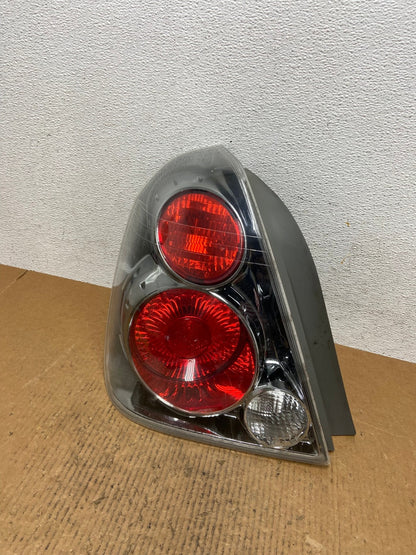 2005 to 2006 Nissan Altima Left Driver Side Tail Light AE0269 LK0