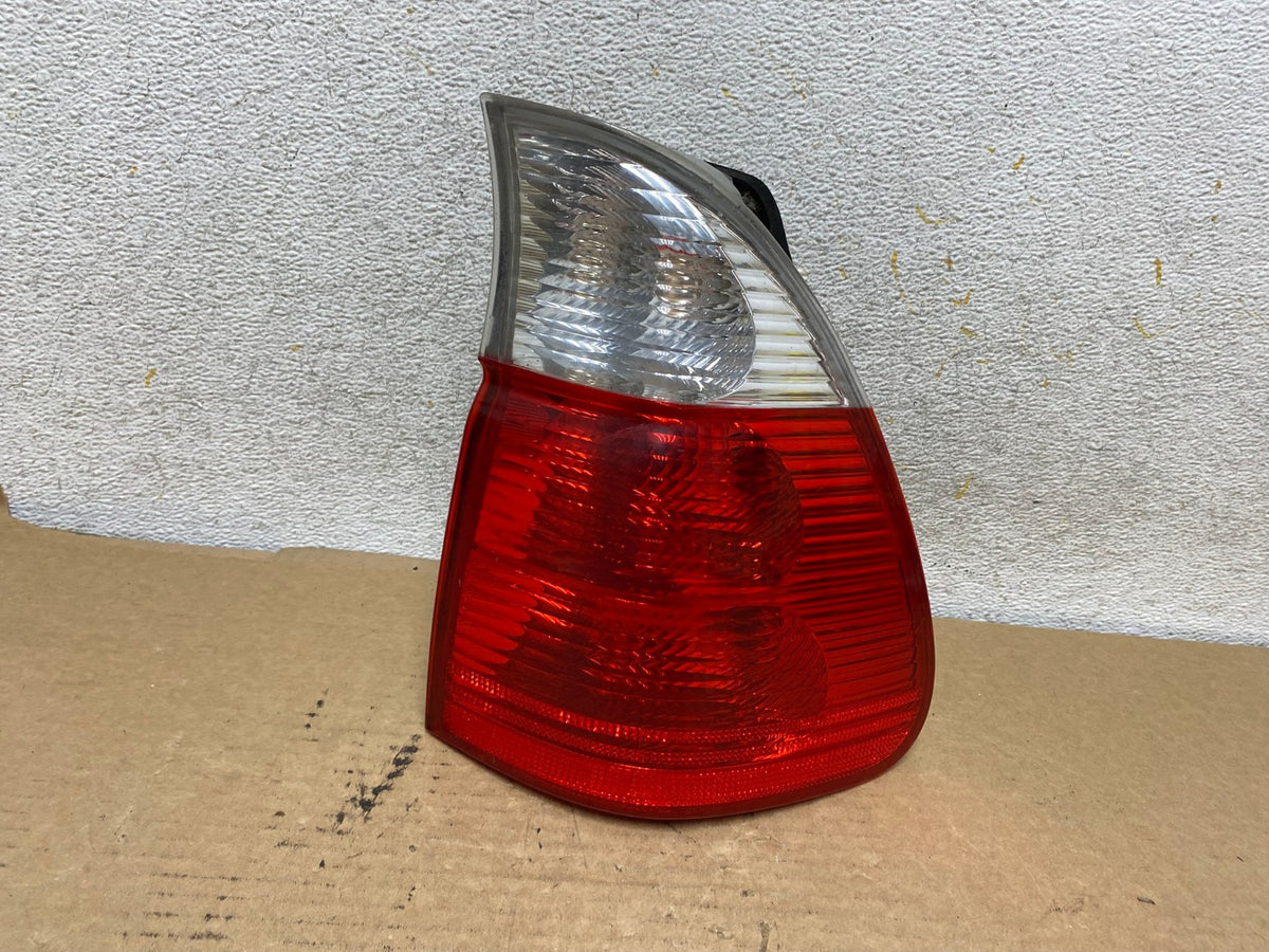 2004 2005 2006 BMW E53 X5 Right Passenger Rh Side Tail Light AH7982 LK0