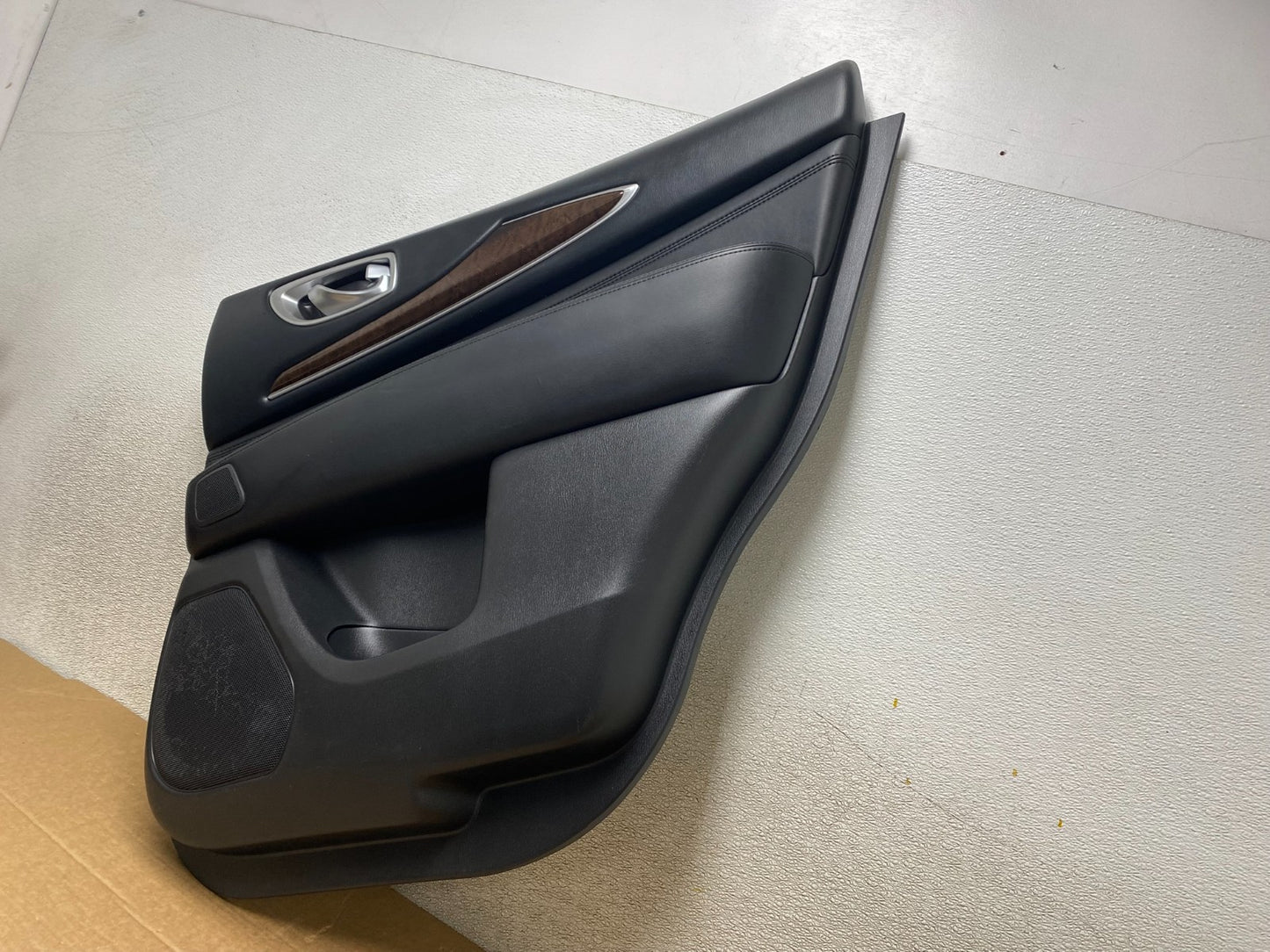 2013 2015 Infiniti JX35 QX60 Rear Right Passenger RH Door Trim Panel Z1285 DG1