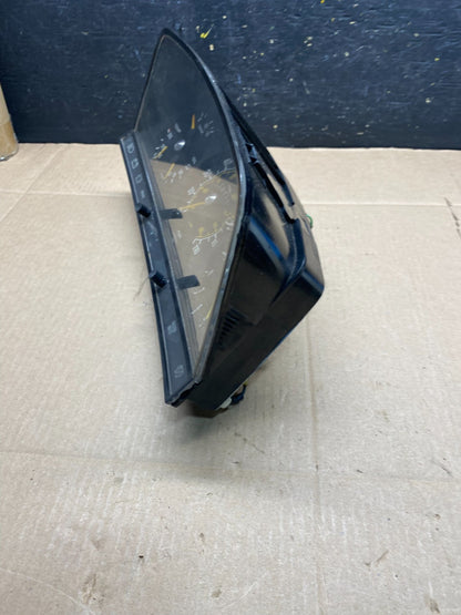 1977 - 1980 Mercedes W140 S320 Instrument Cluster Speedometer R3000 DG2