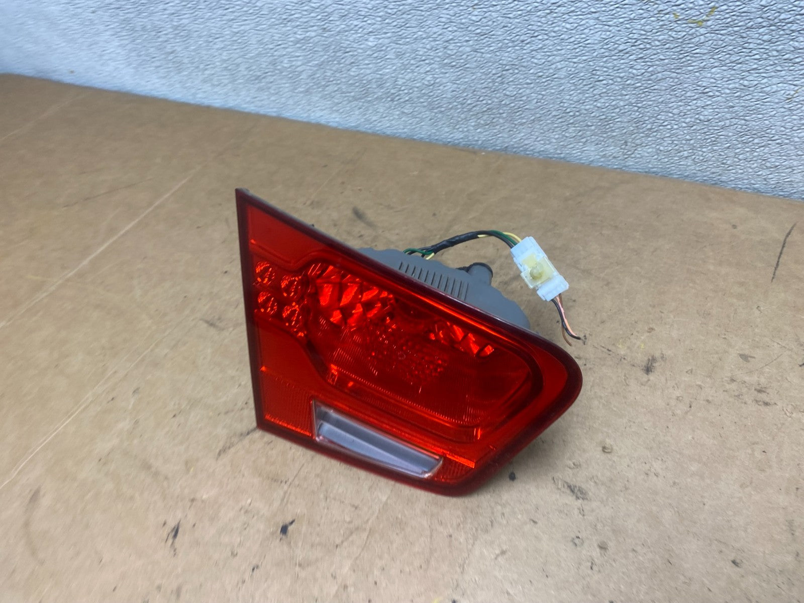 2010 to 2013 Kia Forte Left Driver LH Side Tail Light Inner Oem X5267 DW1