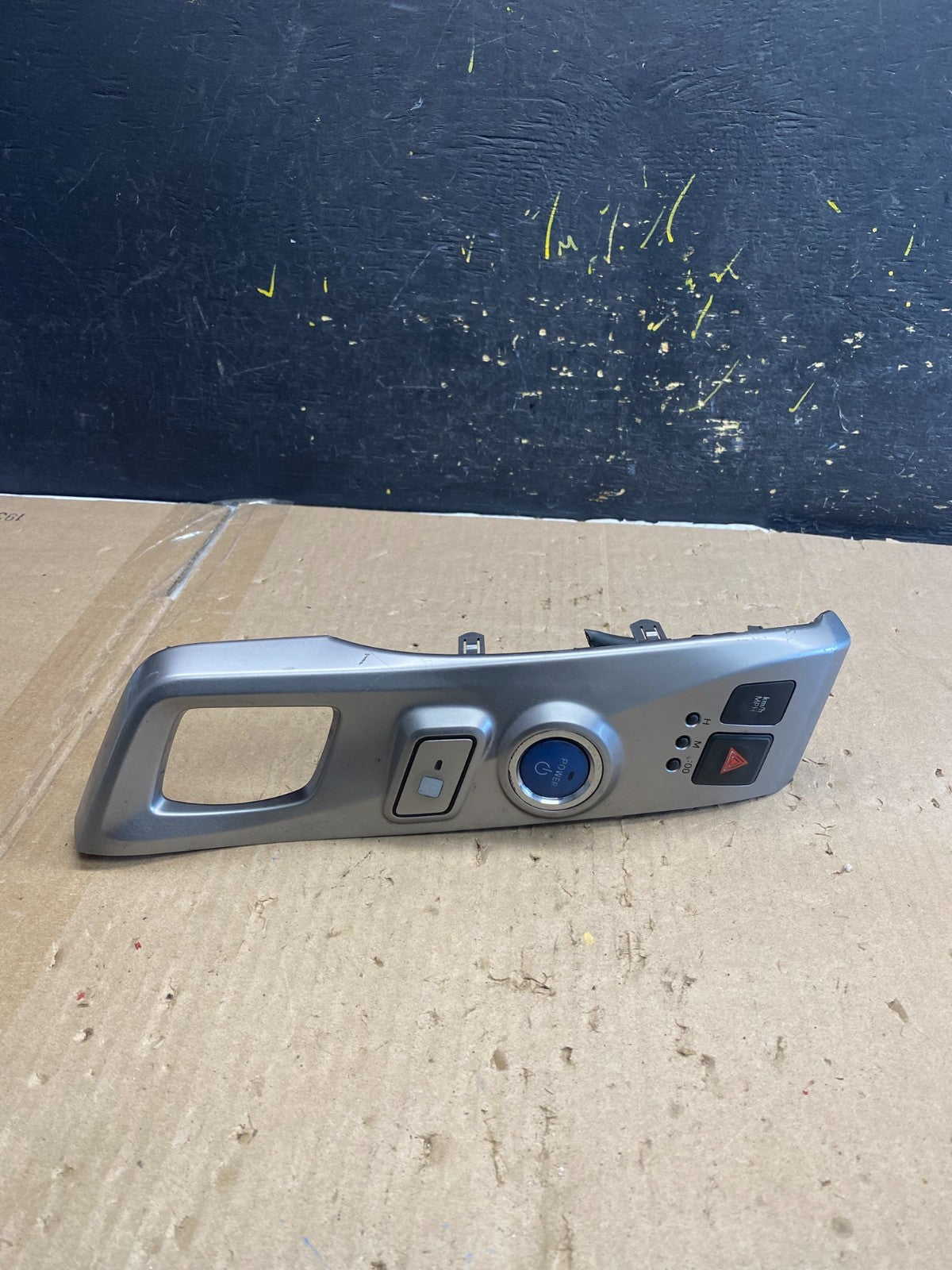 2012-2016 Toyota Prius V Shifter Bezel Trim Parking Push Start  ab2153 DG0