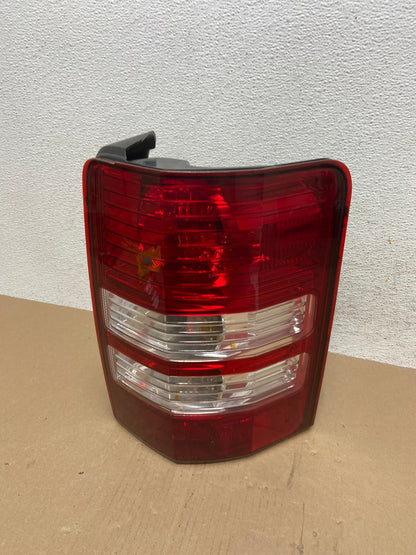 2008 to 2012 Jeep Liberty Right Passenger RH Side Tail Light AE7208 LK0