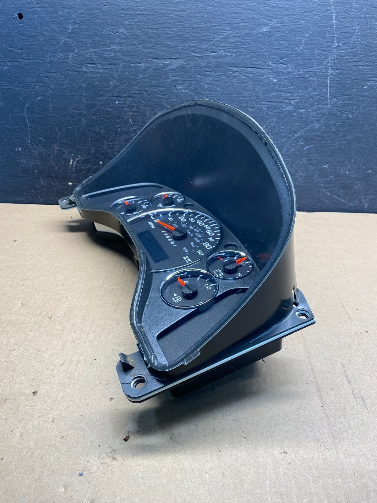 2012 Chevrolet Express 2500 3500 Speedometer Cluster Gauge AE7393 DW2