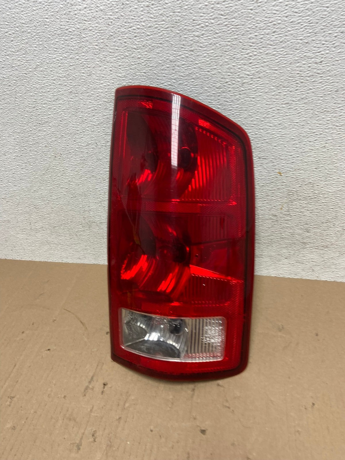 2002 to 2006 Dodge Ram 1500 Right passenger Rh side Tail Light DEPO AE7309 LK0