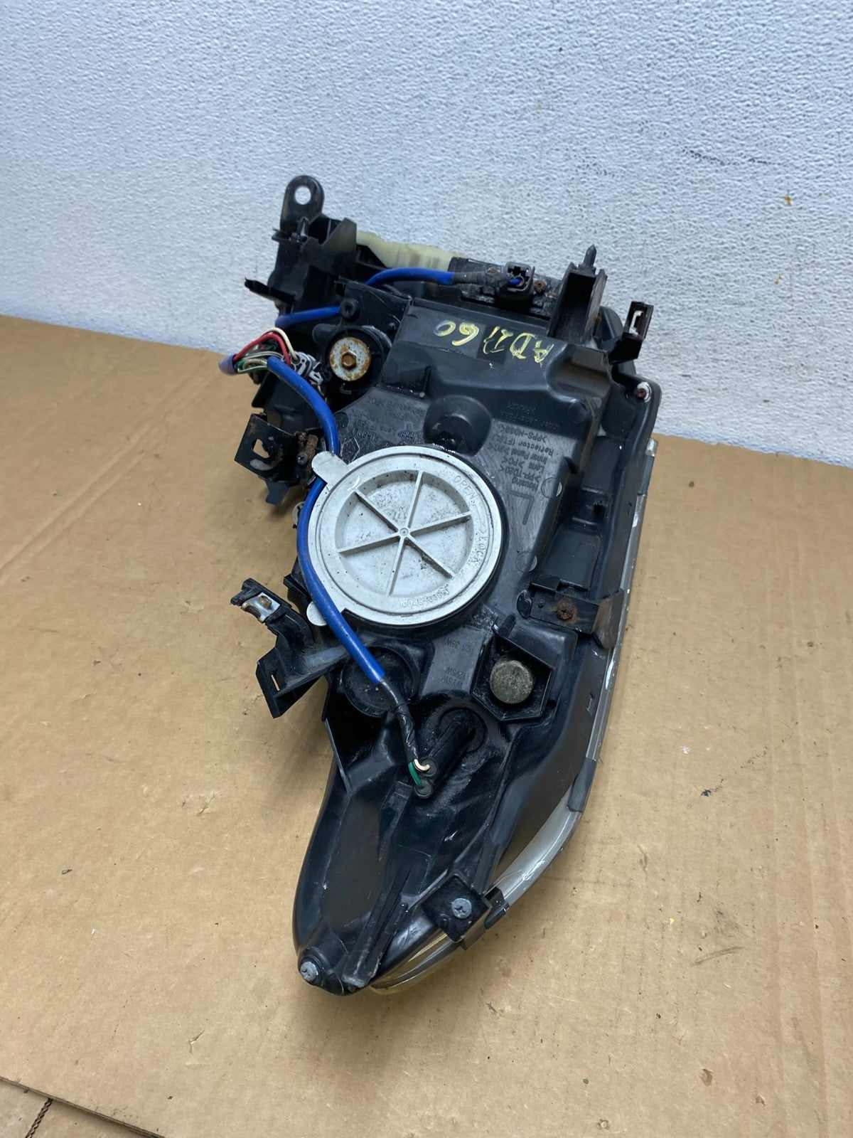 Sedan 4Door 2010 to 2013 Infiniti G37 Left Driver Headlight Xenon AD2760 DW9