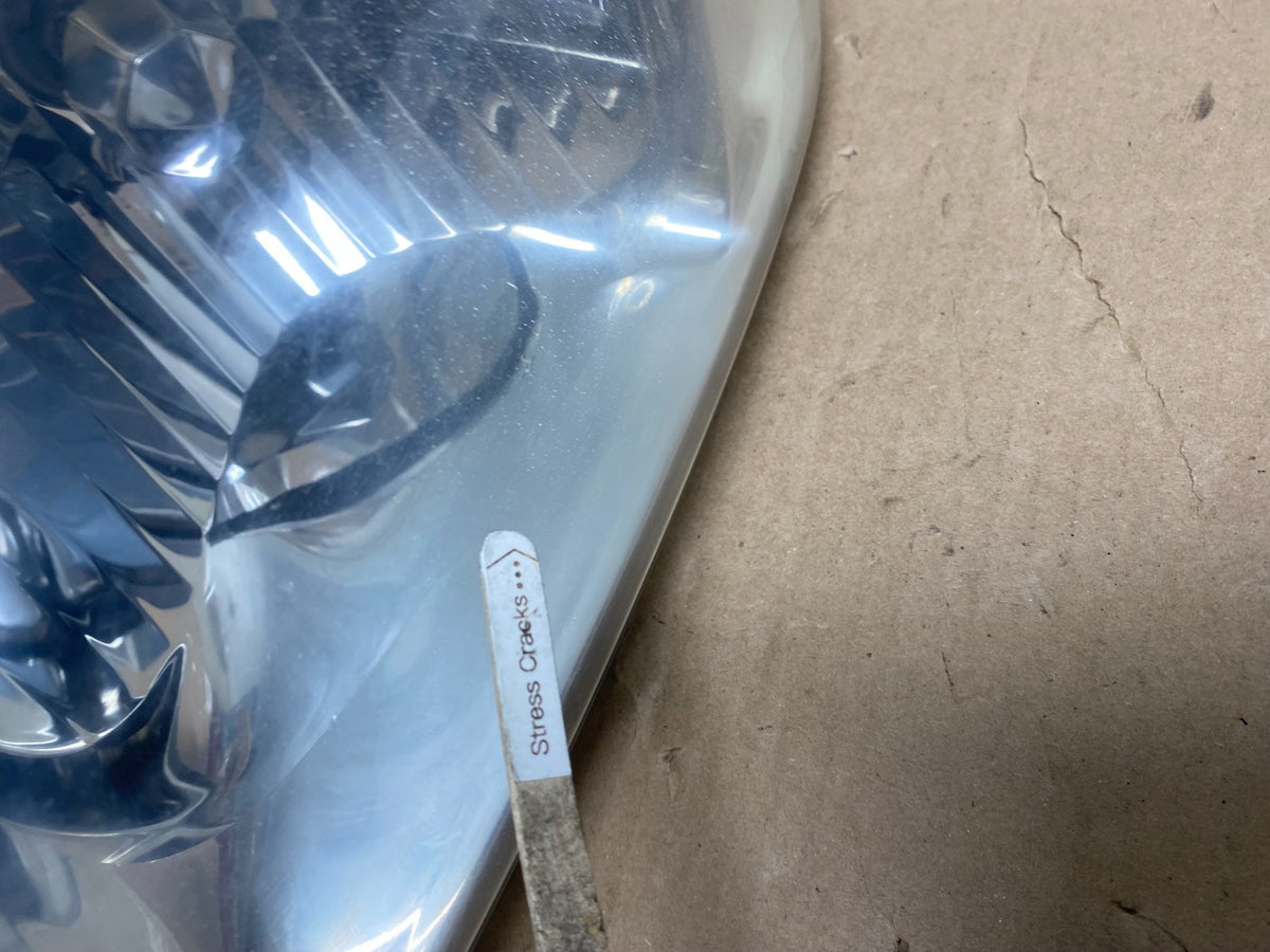 2001 2002 2003 2004 Mazda Tribute Left+Right Side Set Headlights AI0905 DW6