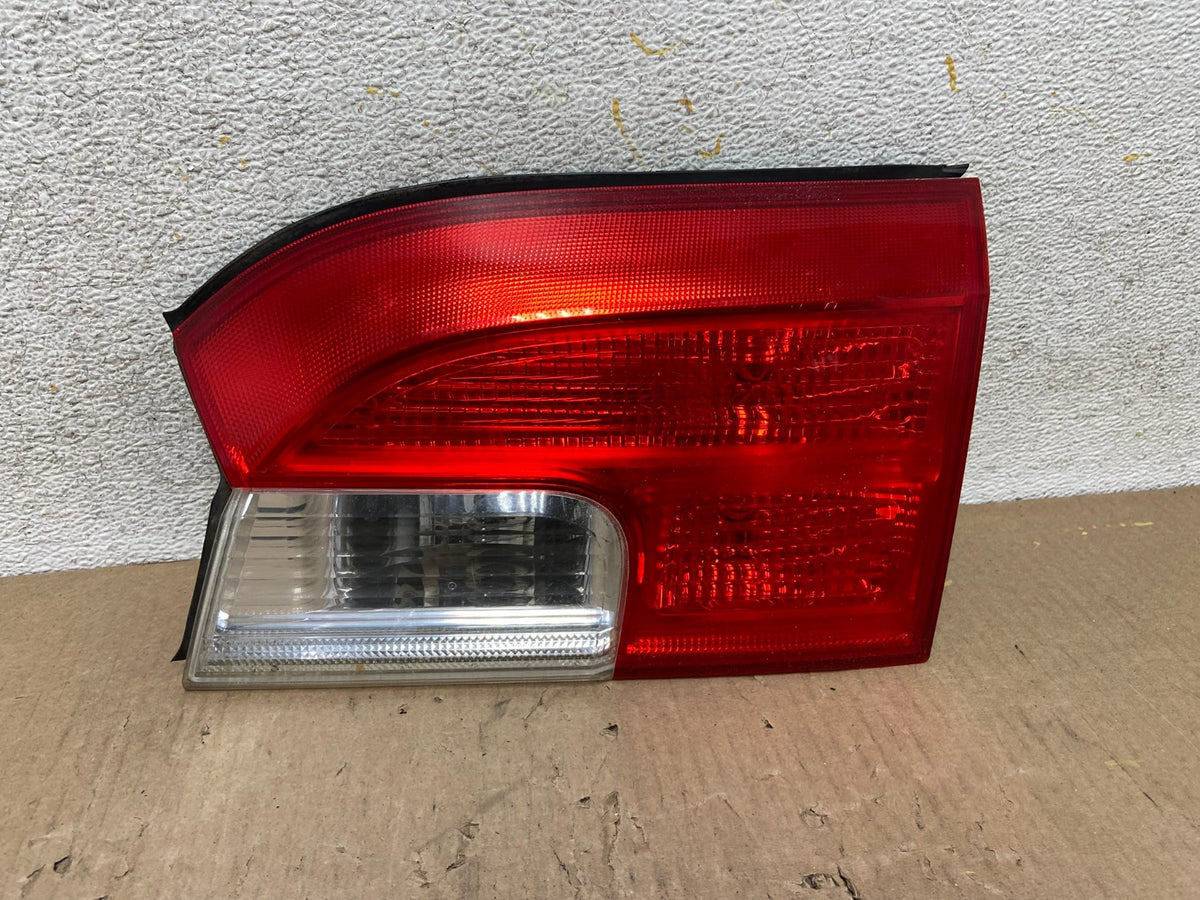 2010 - 2017 GMC Terrain Tail Light Inner Right Passenger Rh AH5952 LK0