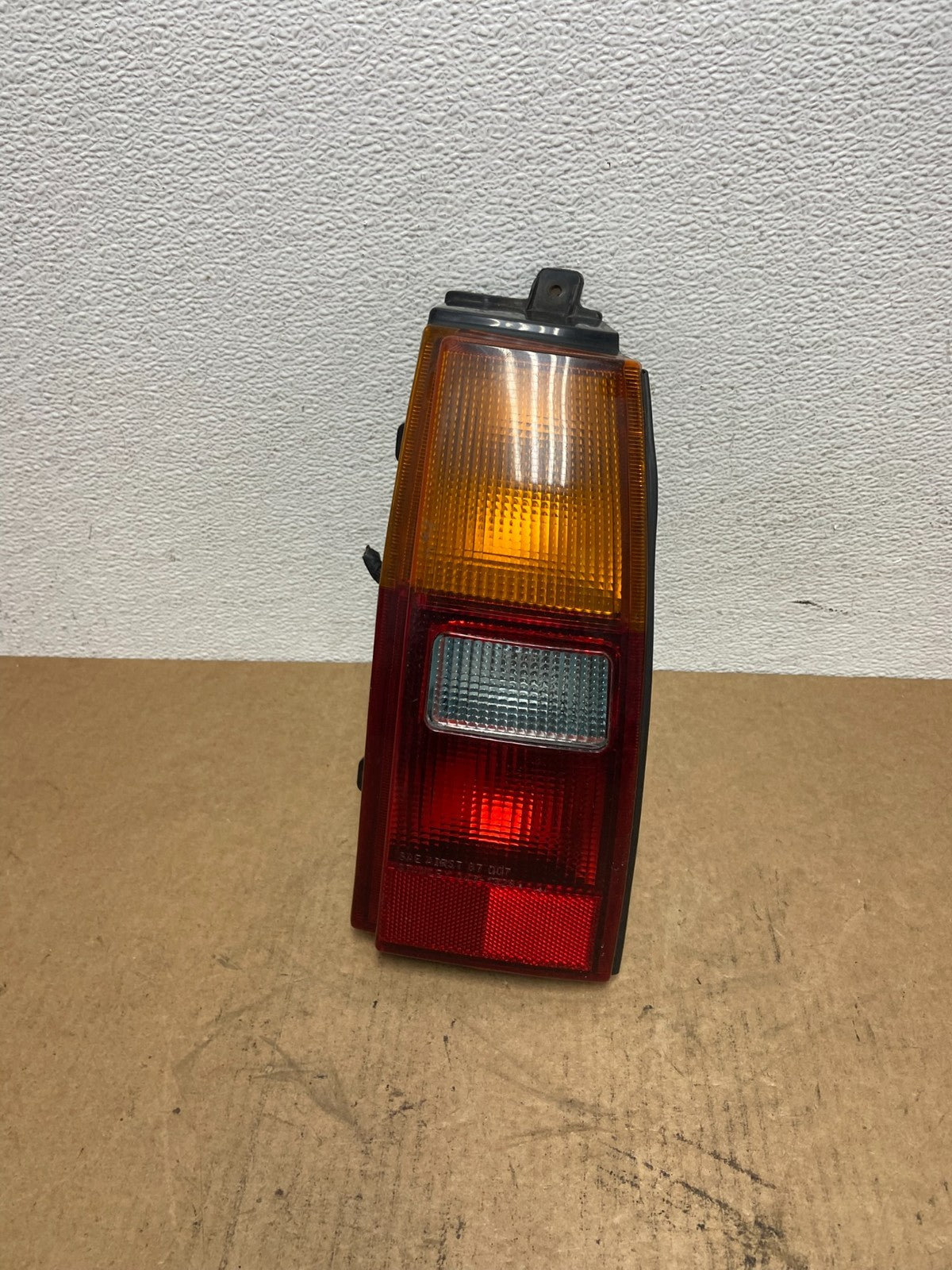 1991-1996 Ford Escort Station Wagon Right Passenger Side Tail Light AC2935 DW0