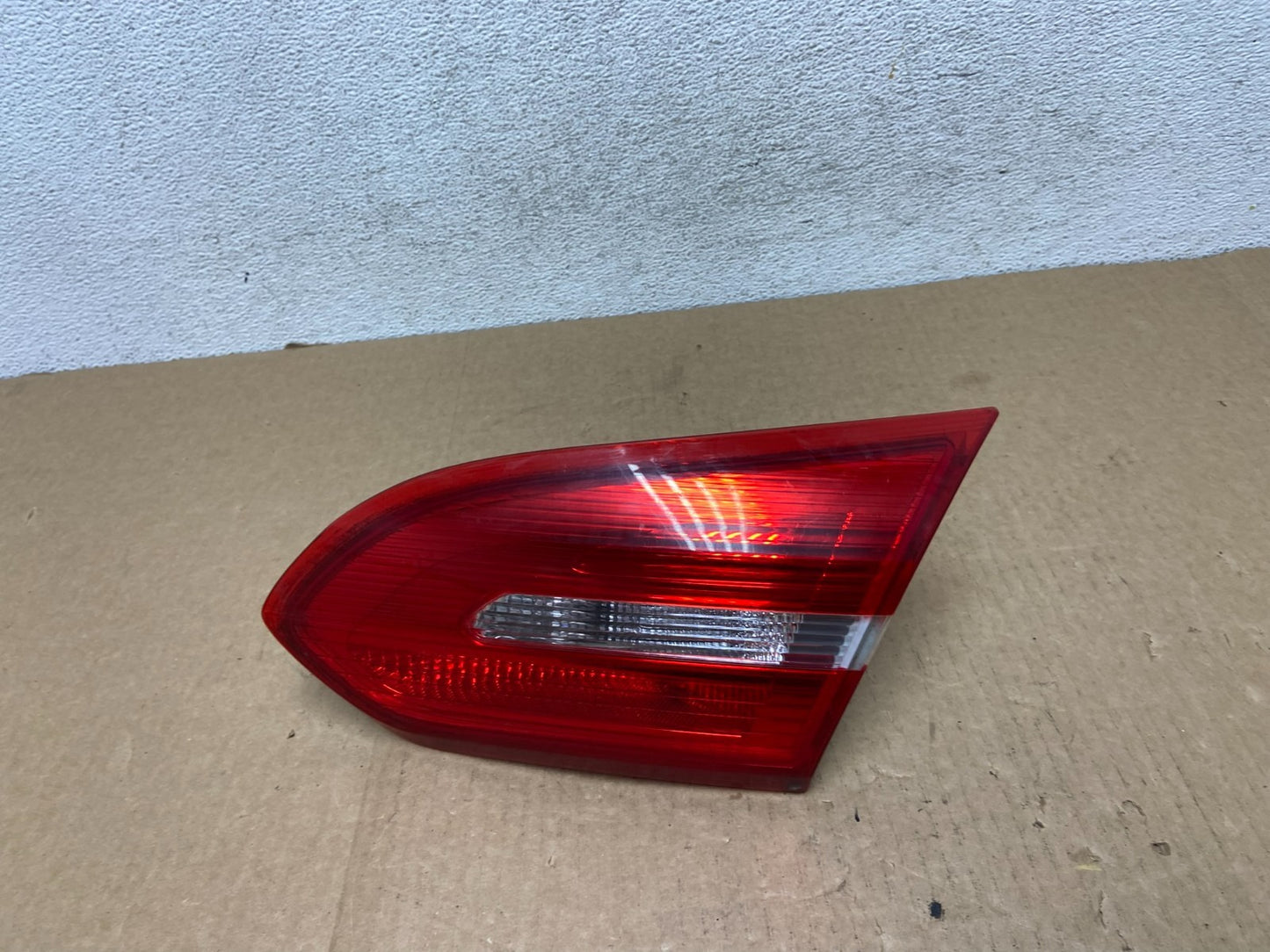 2015 - 2018 Ford Focus Sedan Right Passenger RH Inner Tail Light AF9615 DW0