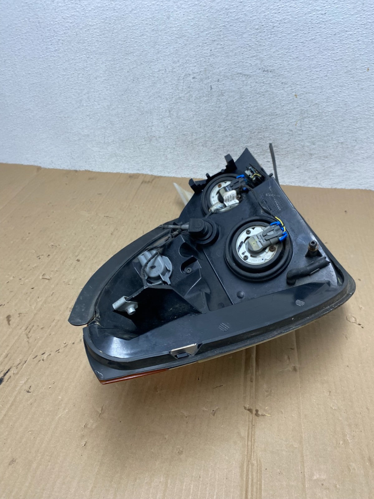 2002 to 2003 Buick Rendezvous Left Driver LH Side Headlight AE9016 DG9