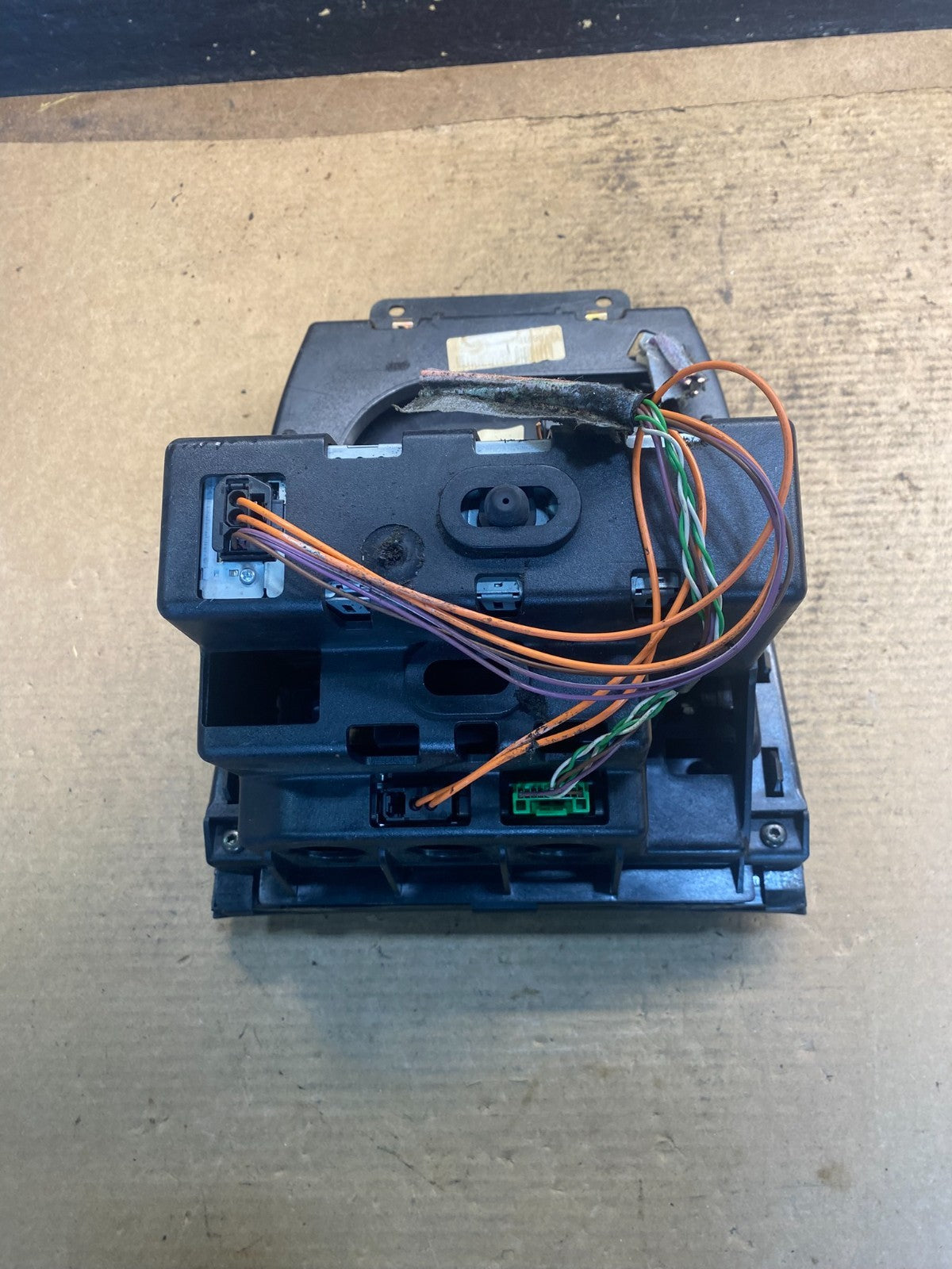 2003-2006 Volvo XC90 Center A/C Climate Control Radio Panel Bezel aa1835 DG6