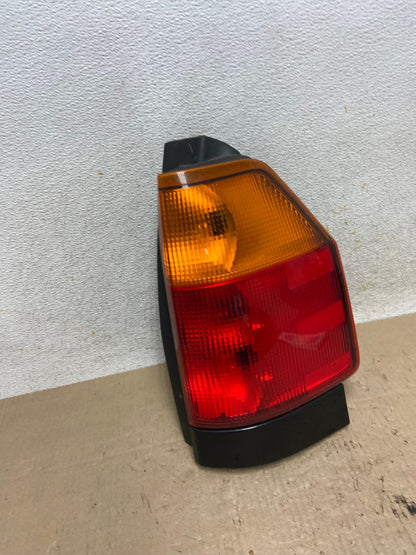 2002-2009 GMC Envoy Right Passenger RH Side Tail Light AI2404 LK2