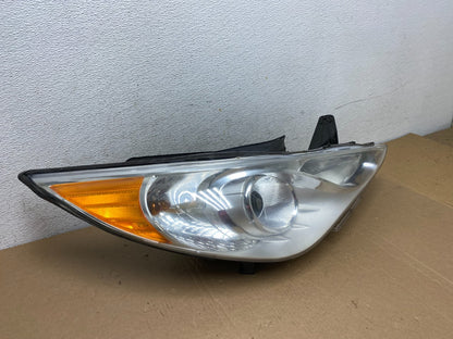2011 - 2014 Hyundai Sonata Right Passenger Rh Side Headlight Halogen AD7876 DW2