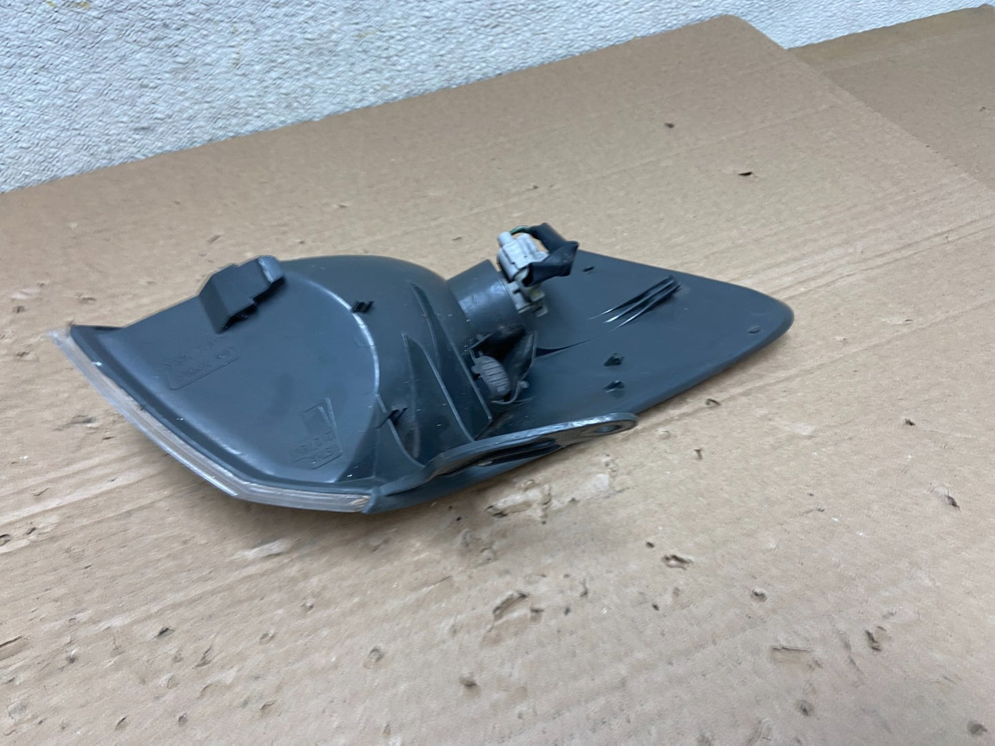 1997 1998 1999 Toyota Camry Left Driver LH Turn Signal AB1106 DW5