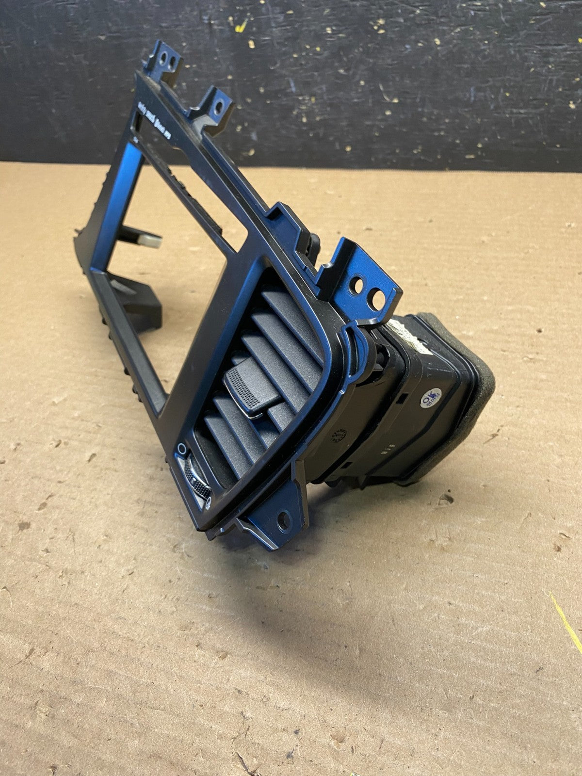 2011 2012 2013 Kia Optima Front  Dash Radio Bezel Trim Air Vent OEM S2745 DG2