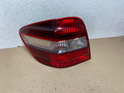 2009 to 2011 Mercedes ML350 ML-Class Left Driver Side LH Tail Light AG6884 LK0