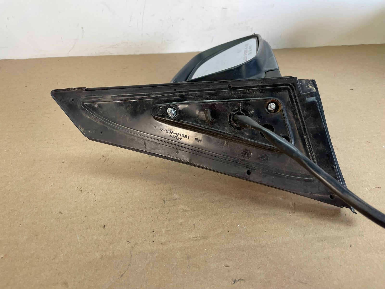 2004 to 2009 Toyota Prius Right Passenger RH Side View Door Mirror AF8458 DG4