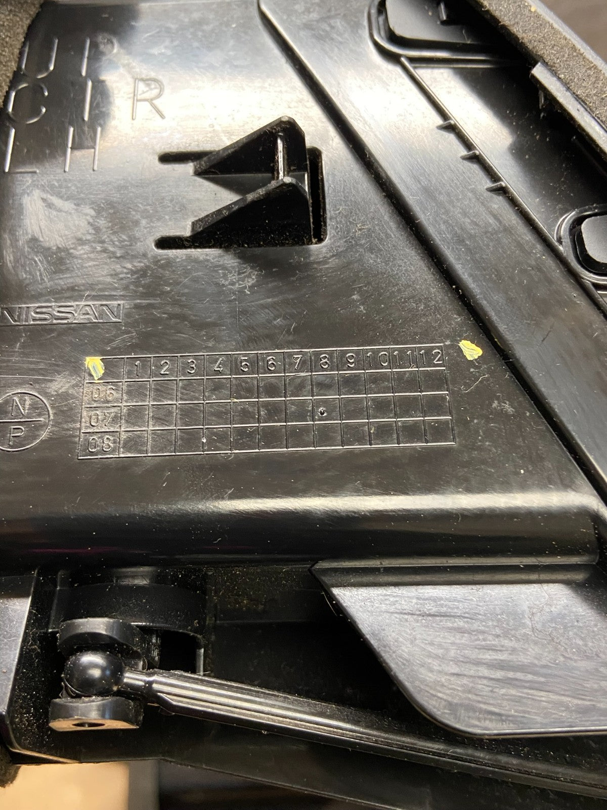 2009 - 2012 Infiniti G35 G37 Radio Player Screen Panel Bezel ai5996 DG5