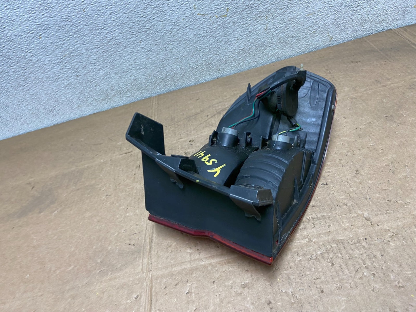 1999 2000 2001 Honda Odyssey Left Driver LH Side Tail Light OEM Y5941 DG4