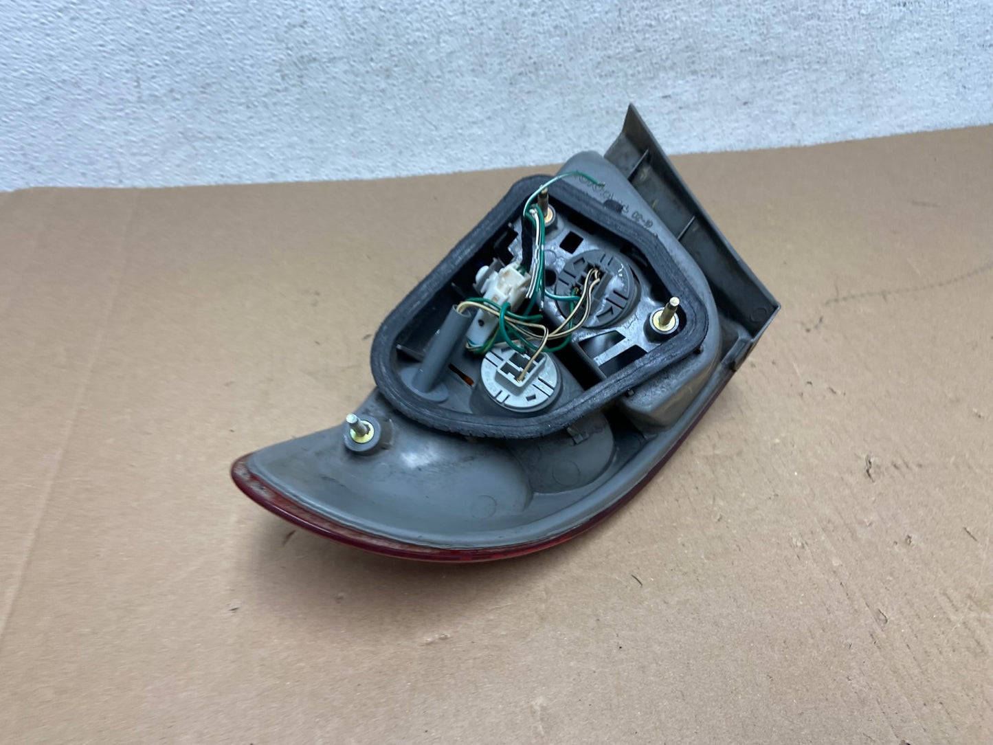 1998 1999 2000 Toyota Corolla Left Driver Lh Side Tail light AD6439 LK4
