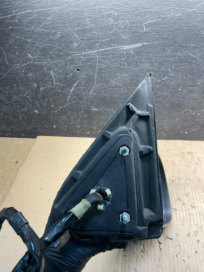 2003-2006 Chevrolet Tahoe Suburban Right Passenger Turn Door Mirror OEM X0877 DG4