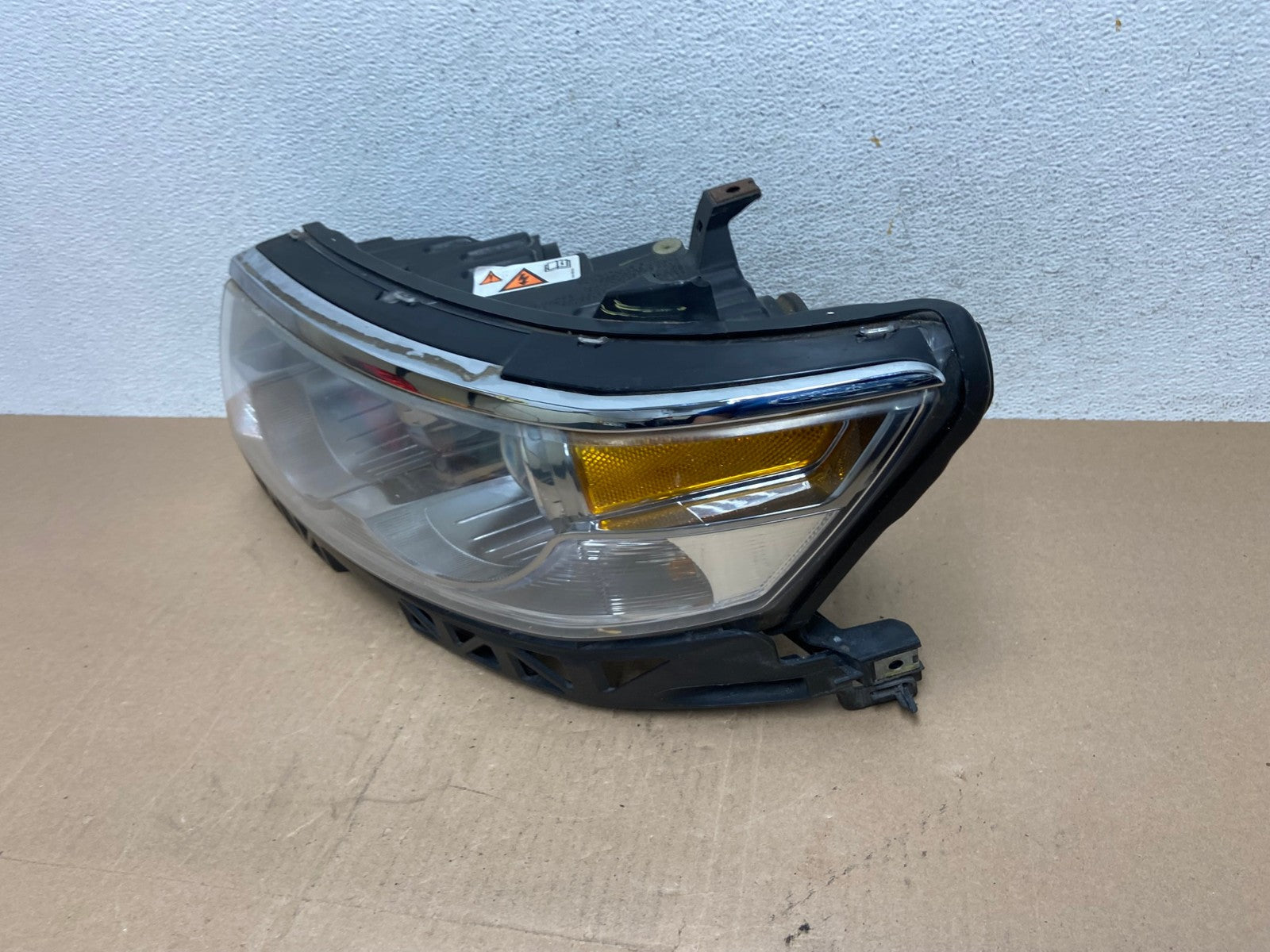 2006 to 2009 Lincoln MKZ Zephyr Left Driver Headlight Xenon AC3721 DW1