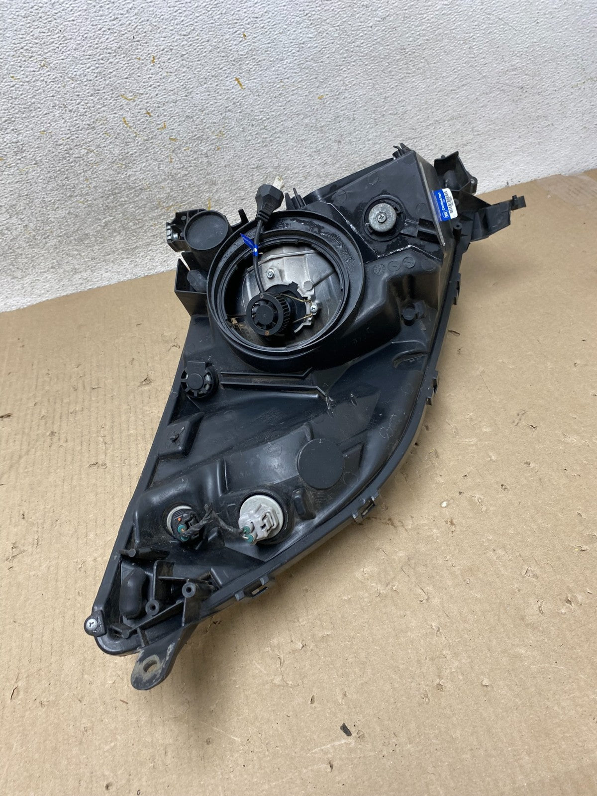 2006 - 2009 Toyota Prius Right Passenger Rh Side Headlight Halogen TYC AH6831 DW7
