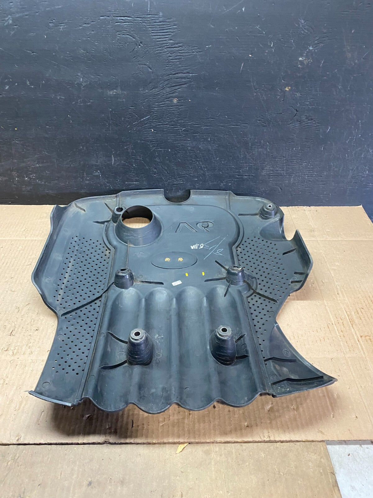 2005 - 2006 Hyundai Santa Fe 2.7L V6 Engine Motor Cover F3899 PS6