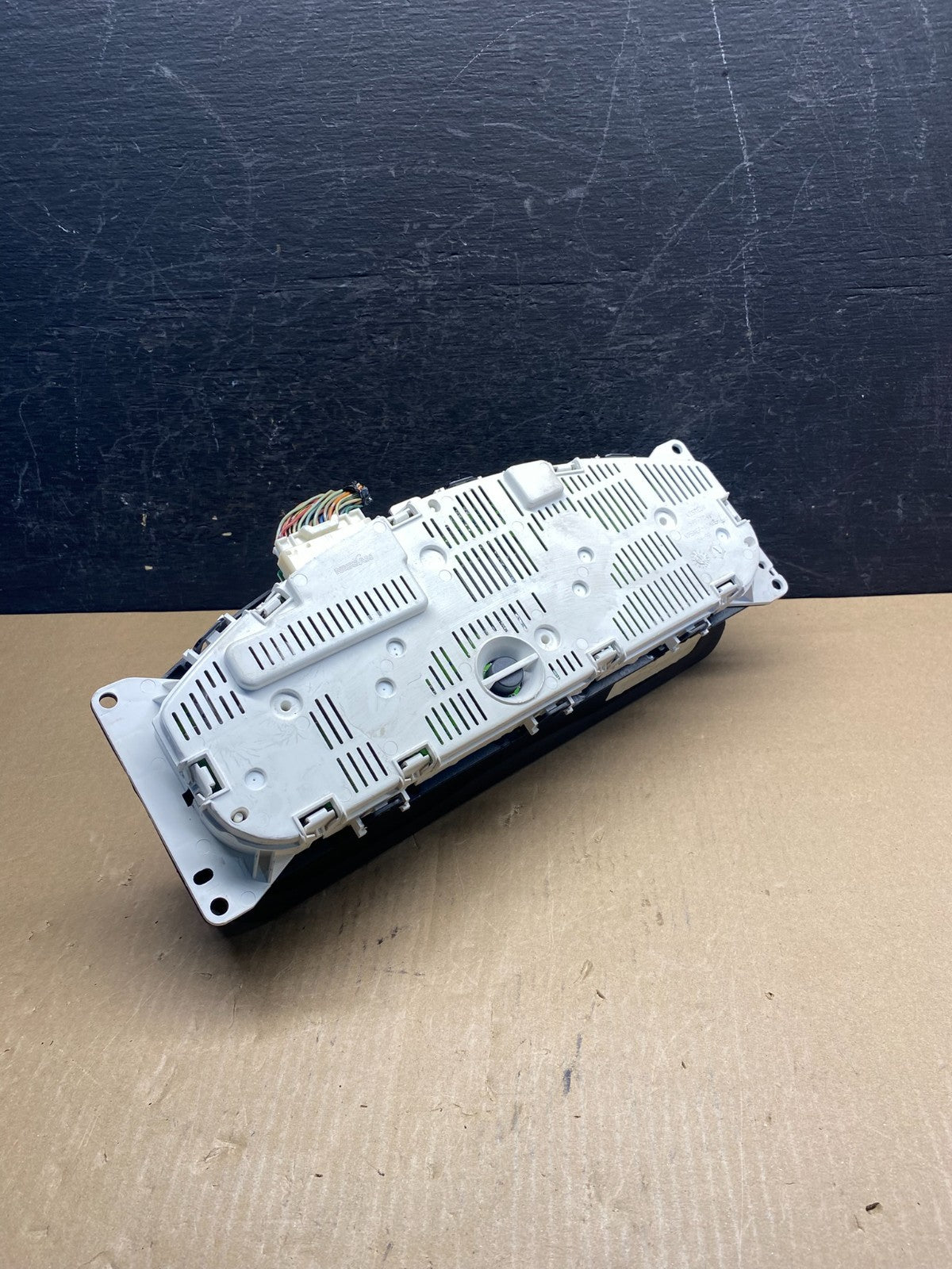 2005 to 2008 Nissan Pathfinder Frontier Speedometer Cluster Gauge AG1833 DG3