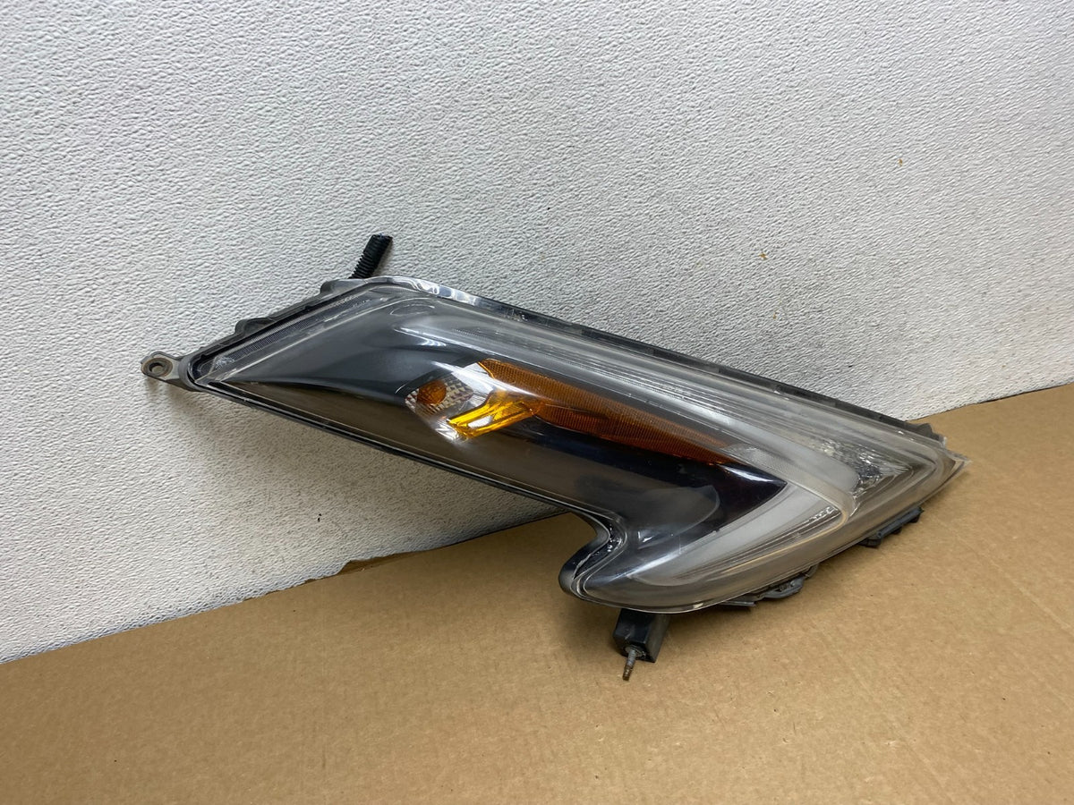 2015 to 2017 Nissan Juke Nismo Right Side LED Turn Signal AG19762