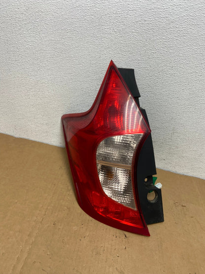 2014 - 2019 Nissan Versa Note Hatchback Left Driver LH Tail Light AC8441 LK0