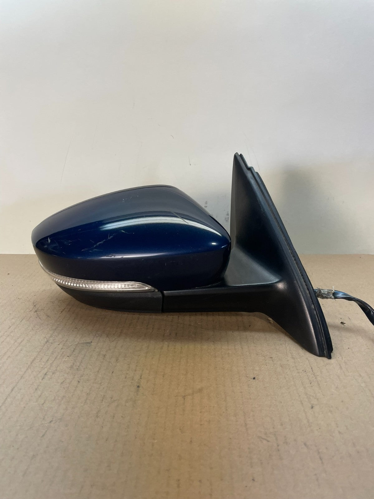 2011-2016 Volkswagen Jetta Sedan Right Passenger Side View Door Mirror AI4130 DW0