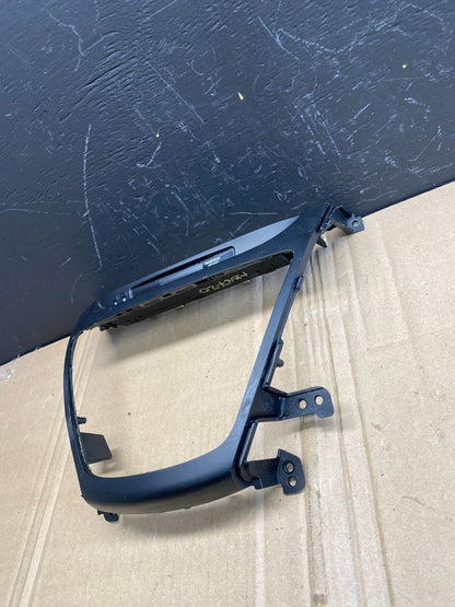 2014-2016 Hyundai Elantra Center Radio Climate Control Air Vent Bezel ab8720 DG1