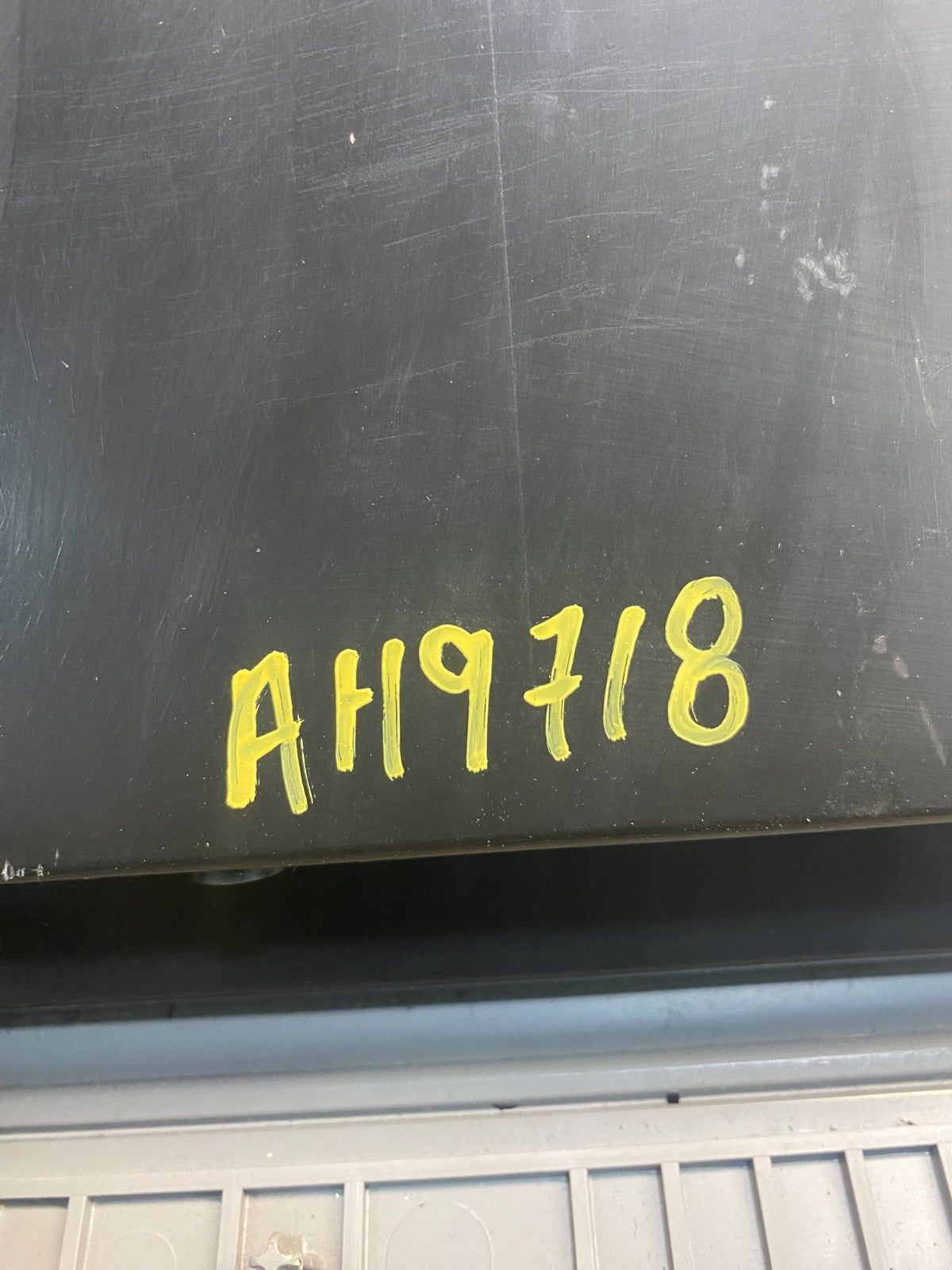 2004 to 2008 Ford F-150 Glove Box Compartment AH9718 DG8