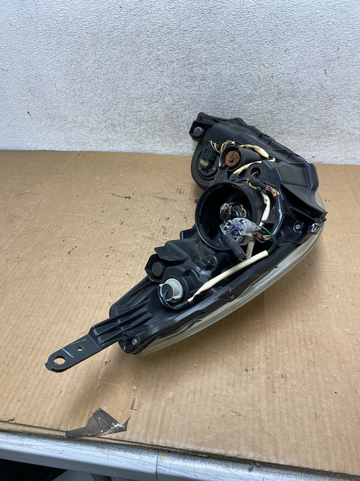 2010 2011 2012 Subaru Legacy Outback Left Driver Halogen Headlight AI8921 DW8
