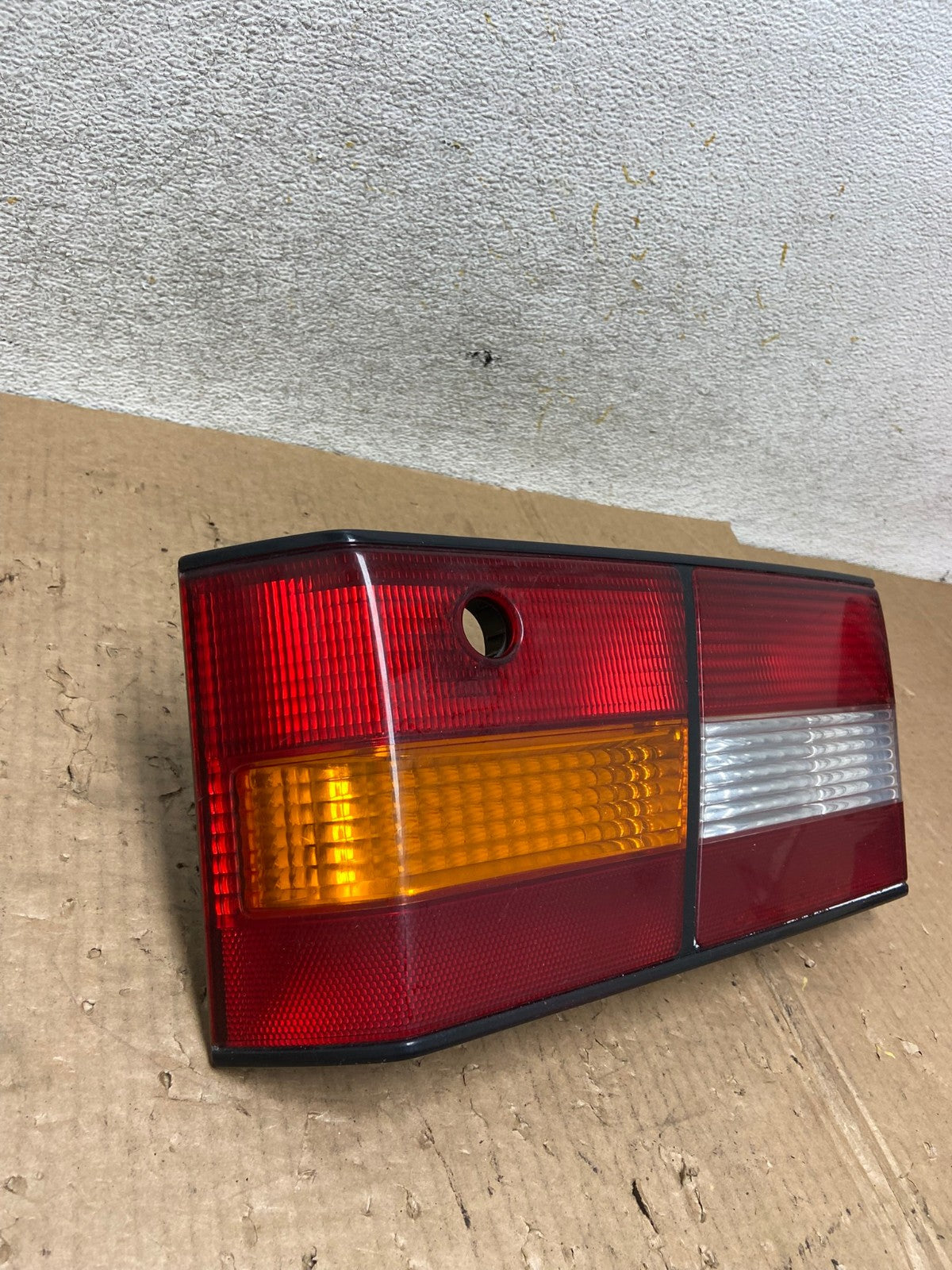 1997 1998 1999 Lexus ES300 Right Passenger Side Tail Light Inner AI5500 LK1