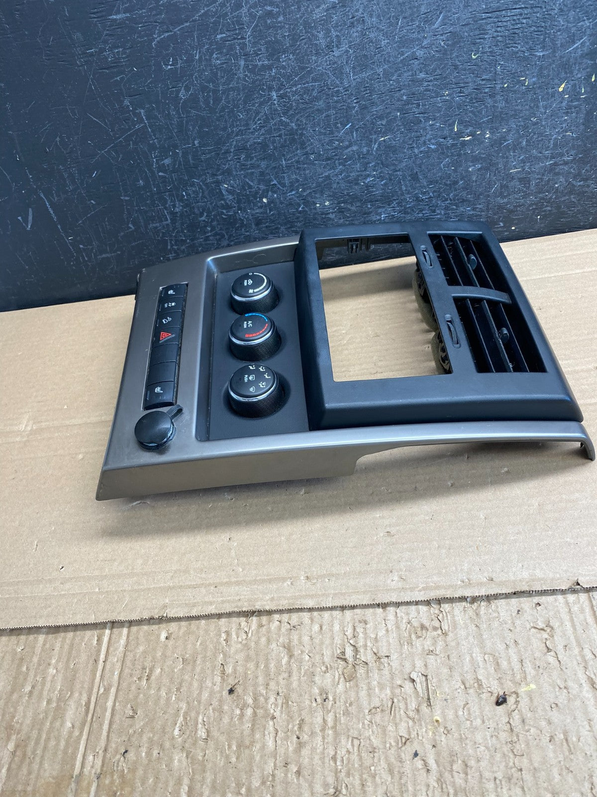 2008 to 2012 Jeep Liberty Dash Climate Temperature Control Radio Bezel AG0085 DG3