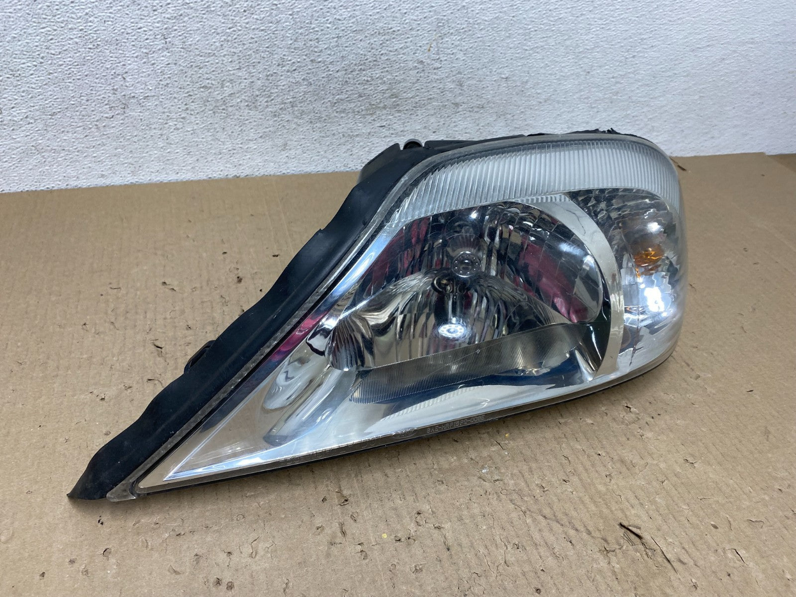 2000 to 2005 Mercury Sable Left Driver LH Side Halogen Headlight AE9784 DW2