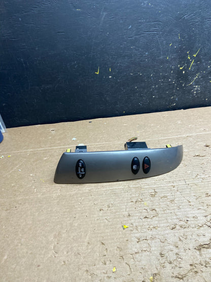 2004 to 2010 Toyota Sienna Left Side Climate Switches Bezel Trim OEM w2072 DG0